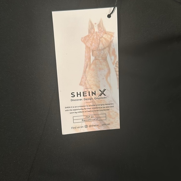 Black fringe shorts, black fringe crop top with middle knot, and sparkly belt - Picture 2 of 7